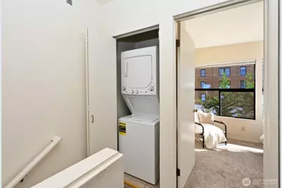 2827 Franklin Avenue E #N9, Seattle, WA 98102 - Photo 16