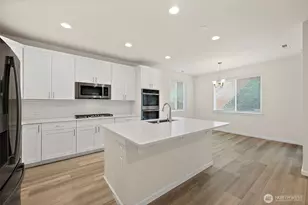 15017 Tyee Dr E, Bonney Lake, WA 98391 - Photo 12