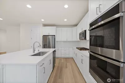 15017 Tyee Drive E, Bonney Lake, WA 98391 - Photo 16