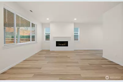 15017 Tyee Drive E, Bonney Lake, WA 98391 - Photo 10