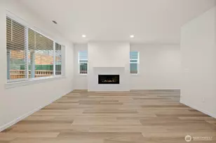 15017 Tyee Dr E, Bonney Lake, WA 98391 - Photo 10