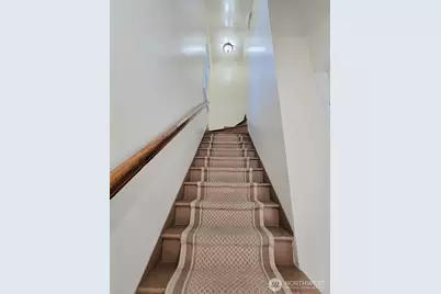 5619 16th Avenue NE, Seattle, WA 98105 - Photo 16