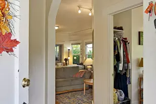 5619 16th Ave NE, Seattle, WA 98105 - Photo 2