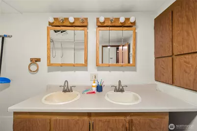 [Address not provided], Tacoma, WA 98444 - Photo 22