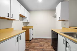 17516 149th Ave SE, Renton, WA 98058 - Photo 6