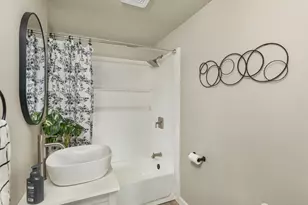 824 108th St S, Tacoma, WA 98444 - Photo 14