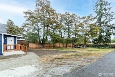 824 108th St S, Tacoma, WA 98444 - Photo 4