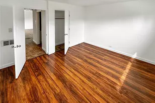 801 NW 54th St, Seattle, WA 98107 - Photo 8