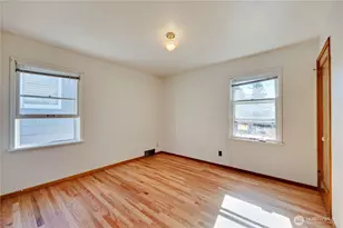 2105 E Highlands St, Bremerton, WA 98310 - Photo 16