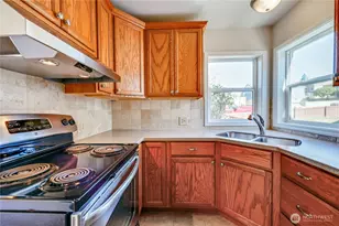 2105 E Highlands St, Bremerton, WA 98310 - Photo 14