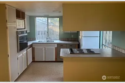 2025 Hemlock Street SE, Auburn, WA 98092 - Photo 6