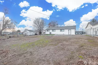 415 N Earl Road, Moses Lake, WA 98837 - Photo 24