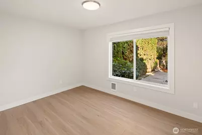 845 Kirkland Way, Kirkland, WA 98033 - Photo 6