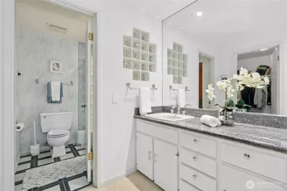 21010 NE 33rd Place, Sammamish, WA 98074 - Photo 16