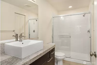 1900 17th Avenue NE, Issaquah, WA 98029 - Photo 18