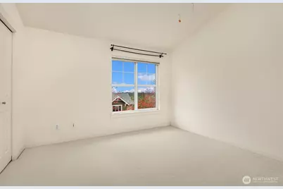 1900 17th Avenue NE, Issaquah, WA 98029 - Photo 20