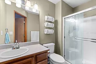 10510 198th Ave Ct E, Bonney Lake, WA 98391 - Photo 8