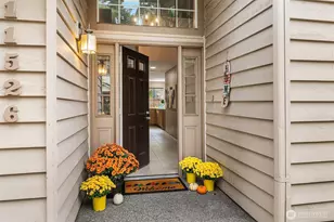 11526 114th Ct NE, Kirkland, WA 98033 - Photo 2