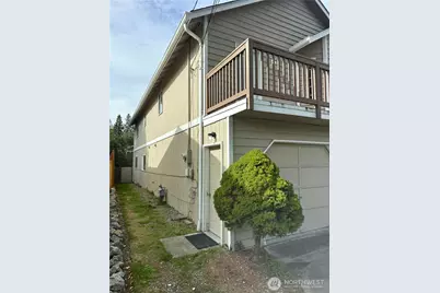 10539 Evanston Avenue N, Seattle, WA 98133 - Photo 32