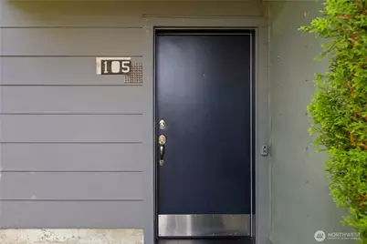 3420 15th Avenue W #105, Seattle, WA 98119 - Photo 2