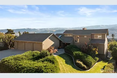 606 Ski View Drive, East Wenatchee, WA 98802 - Photo 2