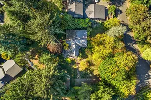 3715 Holiday Dr SE, Olympia, WA 98501 - Photo 14