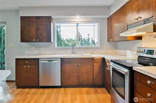 2012 Sunrise, Kelso, WA 98626 - Photo 10