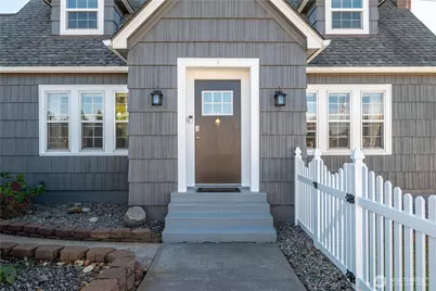 1 D Street SW, Castle Rock, WA 98611 - Photo 4