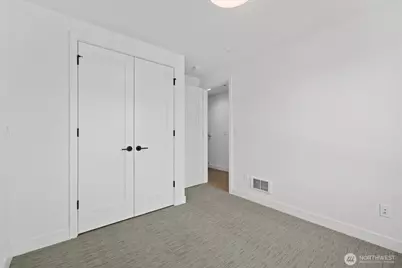 2011 Dexter Avenue N #A, Seattle, WA 98109 - Photo 28