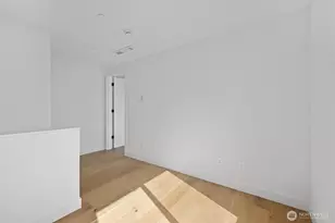 2011 Dexter Ave N, Seattle, WA 98109 - Photo 26