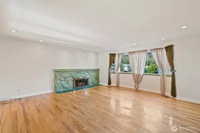 8506 224th Street SW, Edmonds, WA 98026 - Photo 2