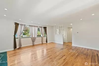 8506 224th Street SW, Edmonds, WA 98026 - Photo 4