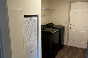 10302 Lakeview Ave SW, Lakewood, WA 98499 - Photo 6