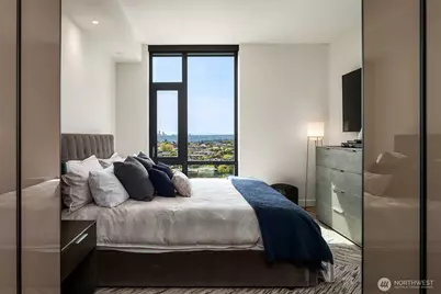 889 Avenue Square NE #504, Bellevue, WA 98004 - Photo 12