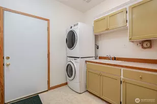 19716 SE 220th St, Renton, WA 98058 - Photo 30