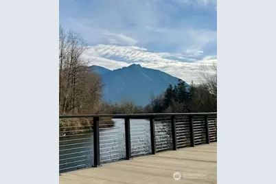 8568 Falls Avenue SE, Snoqualmie, WA 98065 - Photo 14