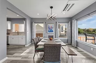 6707 Aurora Ave N, Seattle, WA 98103 - Photo 6