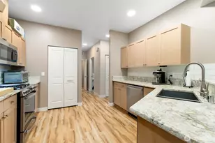 23124 NE 8th Pl, Sammamish, WA 98074 - Photo 12