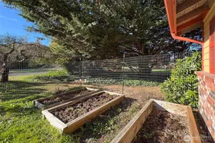 572 Strait View Dr, Port Angeles, WA 98362 - Photo 24