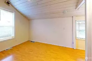 8829 Midvale Ave N, Seattle, WA 98103 - Photo 6