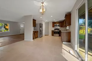 306 144th St E, Tacoma, WA 98445 - Photo 8