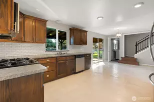 306 144th St E, Tacoma, WA 98445 - Photo 10