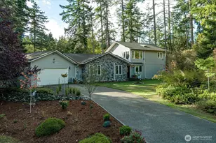 441 Redwood Dr, Coupeville, WA 98239 - Photo 2