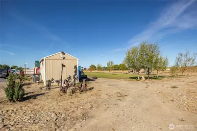 7814 Rd NE D.7, Moses Lake, WA 98837 - Photo 16