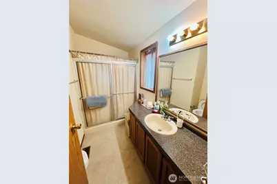 840 NE Karol Loop, College Place, WA 99324 - Photo 6