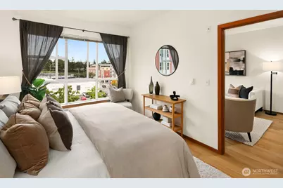 668 S Lane Street #711, Seattle, WA 98104 - Photo 16