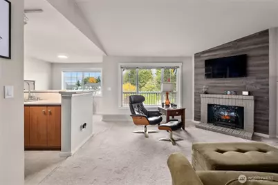 12404 E Gibson Road #H301, Everett, WA 98204 - Photo 6