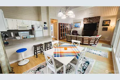 8130 Cowichan Road, Blaine, WA 98230 - Photo 8