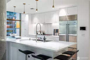 2033 2nd Ave, Seattle, WA 98121 - Photo 10