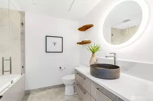 2033 2nd Ave, Seattle, WA 98121 - Photo 24